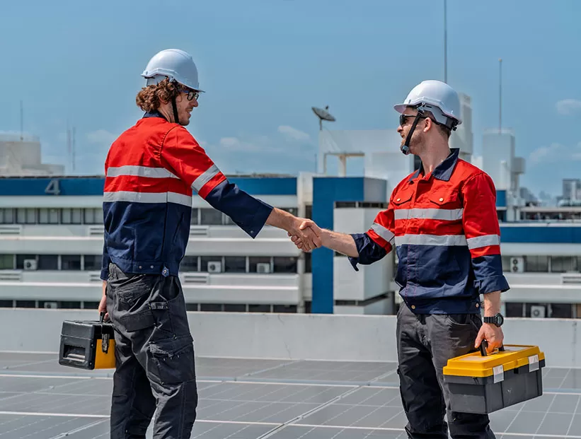 Faça parceria com a SOLARMAN, <br> Colabore para um futuro sustentável.